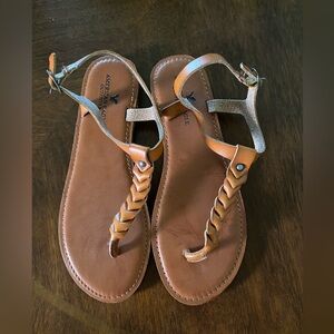 NWT American Eagle Strappy Thong Sandals